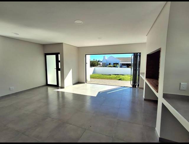 3 BEDROOM HOUSE FOR SALE IN BRITANNIA BAY